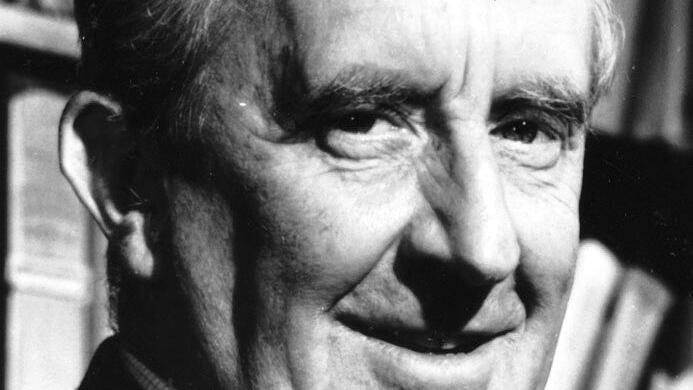 Der britische Schriftsteller J.R.R. Tolkien, unermüdlicher Geschichtenerfinder und -erzähler Der britische Schriftsteller J.R.R. Tolkien, unermüdlicher Geschichtenerfinder und -erzähler