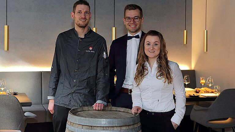Das Weinstock-Team: Sternekoch Steffen Szabo, Jan Pislcajt (Restaurantleiter und Sommelier) und Franziska Weickert. Das Weinstock-Team: Sternekoch Steffen Szabo, Jan Pislcajt (Restaurantleiter und Sommelier) und Franziska Weickert.