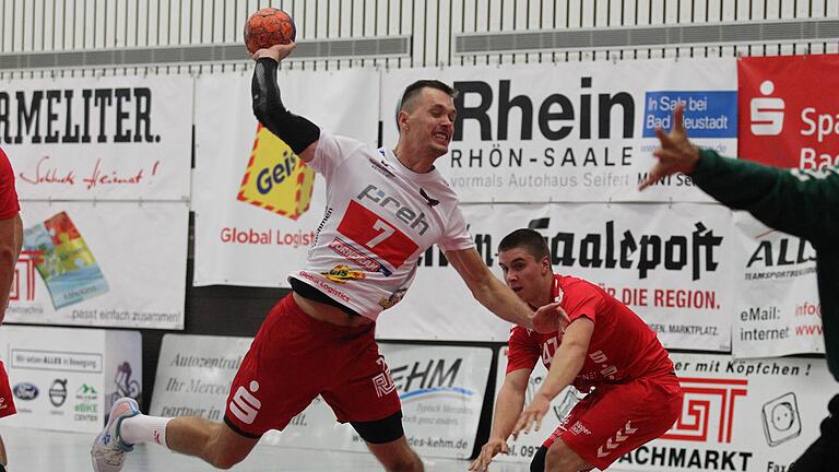 Auf die Qualitäten von Daniel Kyvala (beim Wurf), der gegen den TSV Rothenburg sechs Treffer erzielte, setzt der HSC Bad Neustadt auch im Auswärtsspiel an diesem Samstag bei der SG Regensburg. Auf die Qualitäten von Daniel Kyvala (beim Wurf), der gegen den TSV Rothenburg sechs Treffer erzielte, setzt der HSC Bad Neustadt auch im Auswärtsspiel an diesem Samstag bei der SG Regensburg.