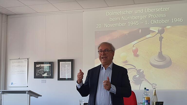 Dr. Theodoros Radisoglou, Initiator der Ausstellung. Dr. Theodoros Radisoglou, Initiator der Ausstellung.