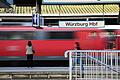 Fast täglich pendelt Elisabeth Schinzel mit dem Zug von Gemünden nach Würzburg zur Arbeit. Die Jahreskarte ist jetzt teurer geworden.