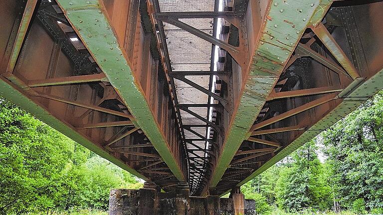 Beim Gemündener Stadtteil Schaippach will die Deutsche Bahn zwei Brücke der Strecke Gemünden-Flieden ersetzen, die noch aus dem 19. Jahrhundert stammen. Beim Gemündener Stadtteil Schaippach will die Deutsche Bahn zwei Brücke der Strecke Gemünden-Flieden ersetzen, die noch aus dem 19. Jahrhundert stammen.
