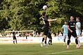 Die TuS Frammersbach unterlag im Toto-Pokal-Spiel gegen Viktoria Aschaffenburg am Ende knapp. Hier steigt der Frammersbacher Marlon Dimitrov zum Kopfball hoch.