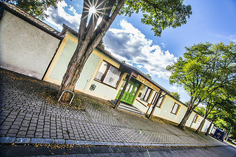 Das Oskar-Kandler-Zentrum wird abgerissen und durch einen Neubau ersetzt. Das Oskar-Kandler-Zentrum wird abgerissen und durch einen Neubau ersetzt. 