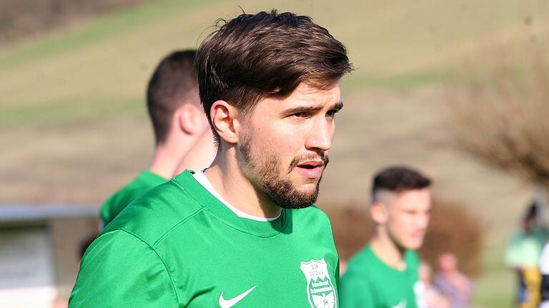 Wurde bei der DJK Schwebenried/Schwemmelsbach ein halbes Jahr früher als ursprünglich geplant zum spielenden Coach: Felix Zöller. Wurde bei der DJK Schwebenried/Schwemmelsbach ein halbes Jahr früher als ursprünglich geplant zum spielenden Coach: Felix Zöller.