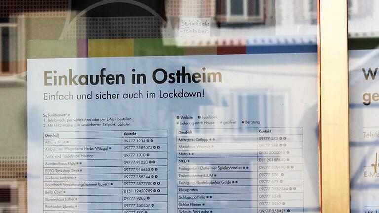 Geschäfte und Gastronomie in Corona-Zeiten unterstützen: Als Reaktion auf den Lockdown wirbt man in Ostheim derzeit mit einem Plakat, das Anbieter von 'Click, Call & Collect' auflistet. Geschäfte und Gastronomie in Corona-Zeiten unterstützen: Als Reaktion auf den Lockdown wirbt man in Ostheim derzeit mit einem Plakat, das Anbieter von 'Click, Call & Collect' auflistet.