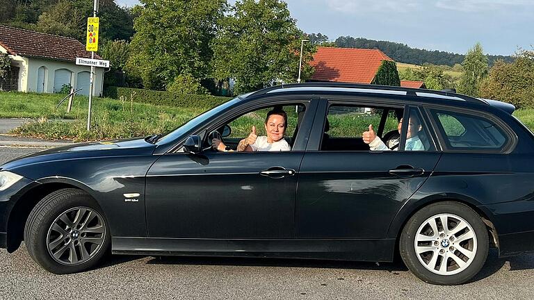 Claudia Hilscher, 44, Trossenfurt: 'Das ist ok.' Sie wünscht sich, dass nicht nur in Eltmann, sondern auch in ganz Oberaurach eine solche Regelung Einzug hält. Claudia Hilscher, 44, Trossenfurt: 'Das ist ok.' Sie wünscht sich, dass nicht nur in Eltmann, sondern auch in ganz Oberaurach eine solche Regelung Einzug hält.