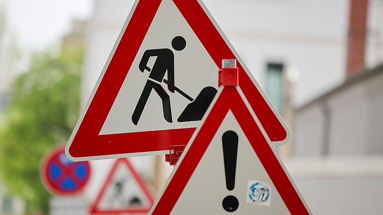 Auf Würzburgs Straßen wird auch im Oktober 2024 weiter gebaut. Ein Überblick, wo es eng werden könnte. Auf Würzburgs Straßen wird auch im Oktober 2024 weiter gebaut. Ein Überblick, wo es eng werden könnte. 