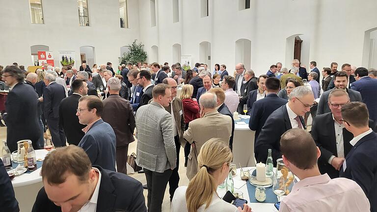 Impressionen vom Wirtschaftsempfang des Landkreises Bad Kissingen 2025 - Impressionen vom Wirtschaftsempfang des Landkreises Bad Kissingen 2025 Impressionen vom Wirtschaftsempfang des Landkreises Bad Kissingen 2025 - Impressionen vom Wirtschaftsempfang des Landkreises Bad Kissingen 2025