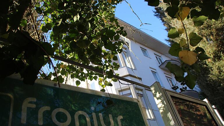 Die neuen Eigentümer  wollen das ehemalige Sanatorium für zehn Millionen Euro umbauen. Benedikt Borst       -  Die neuen Eigentümer  wollen das ehemalige Sanatorium für zehn Millionen Euro umbauen. Benedikt Borst