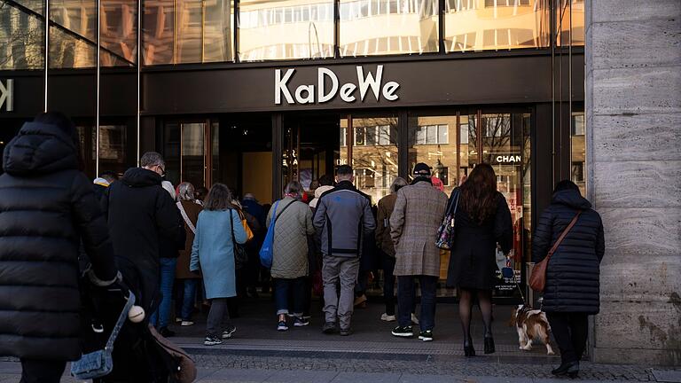 KaDeWe-Gruppe meldet Insolvenz an.jpeg - Das 'Kaufhaus des Westens' hat Insolvenz angemeldet. KaDeWe-Gruppe meldet Insolvenz an.jpeg - Das 'Kaufhaus des Westens' hat Insolvenz angemeldet.