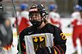 Stürmerin Nina Christof im Nationaldress bei der Eishockey-WM  in Kanada. Foto: Deutscher Eishockeybund       -  Stürmerin Nina Christof im Nationaldress bei der Eishockey-WM  in Kanada. Foto: Deutscher Eishockeybund