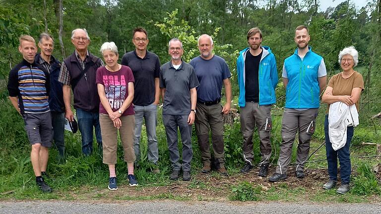 Vertreter des Bund Naturschutz trafen sich mit Vertretern der Abtei Münsterschwarzach, der Forstbetriebsgemeinschaft Iphofen und der Unteren Naturschutzbehörde.