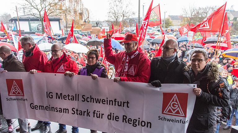 Das regionale Protest-Motto: 'Gemeinsam stark für die Region.' Das regionale Protest-Motto: 'Gemeinsam stark für die Region.'