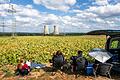 Vor der Sprengung AKW-Kühltürme. Die Kühltürme des AkW sind weg: So lief die Sprengung. Atomkraftwerk Grafenrheinfeld. Viele Zuschauer und Schaulustige sind vor Ort.