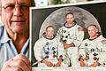 Erich Achstetter sammelt Autogramme von Prominenten und Politikern. 1969 schrieb er an die NASA&nbsp; und bekam das Foto mit den Unterschriften der drei Astronauten der ersten Mondlandung.