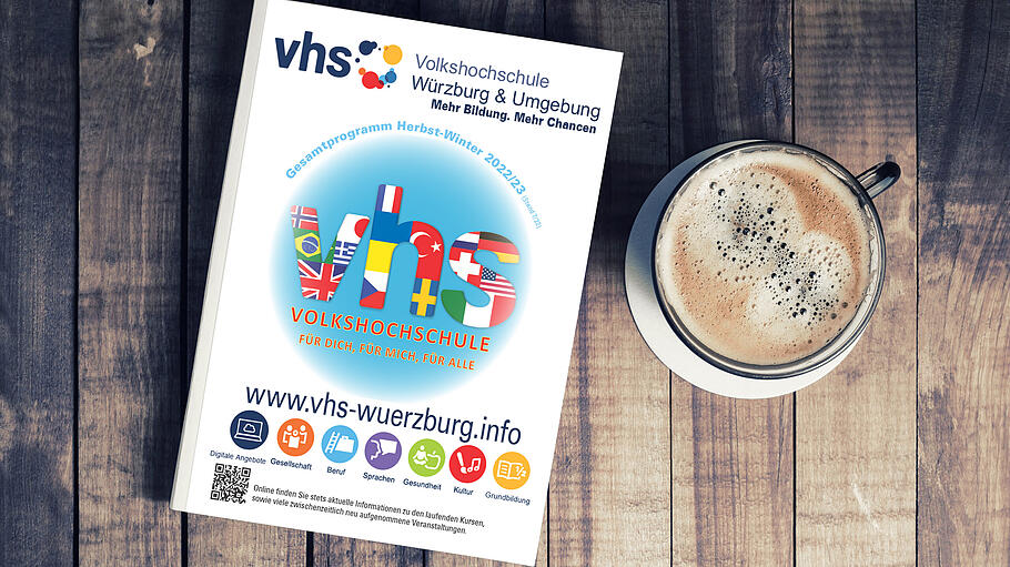 vhs       -  Digital oder gedruckt: Das neue Kursprogramm der vhs ist prall gefüllt mit Bildungsangeboten.