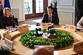 G7-Außenministertreffen in Kanada       -  Die Minister nahmen an einem runden Tisch Platz.