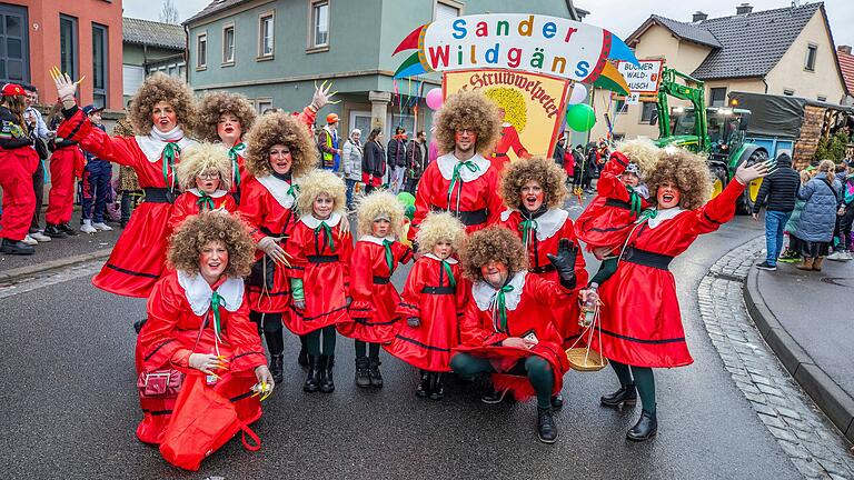 Närrischer Ausnahmezustand in der Korbmachergemeinde mit dem Faschingzug im Jahr 2024. Närrischer Ausnahmezustand in der Korbmachergemeinde mit dem Faschingzug im Jahr 2024.