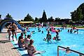 Badespaß für kleine und große Wasserratten bietet die Gemeinde Werneck in ihrem Freibad in Schraudenbach.