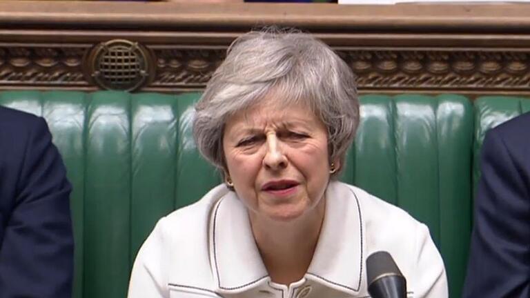 Brexit       -  Theresa May, Premierministerin von Großbritannien, während einer Debatte im Parlament.