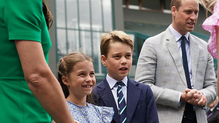Prinz George_Charlotte_Taylor_Swirft.jpg - Für Prinz George steht bald die Wahl der weiterführenden Schule an. Dabei gibt es für seine Eltern einige Faktoren zu berücksichtigen - und sie sind nicht nur akademischer Natur. Prinz George_Charlotte_Taylor_Swirft.jpg - Für Prinz George steht bald die Wahl der weiterführenden Schule an. Dabei gibt es für seine Eltern einige Faktoren zu berücksichtigen - und sie sind nicht nur akademischer Natur.