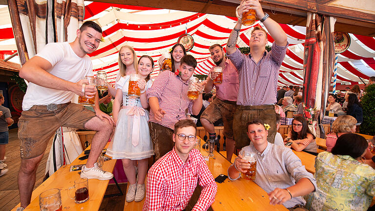 Eröffnung des Kiliani-Volksfests in Würzburg.