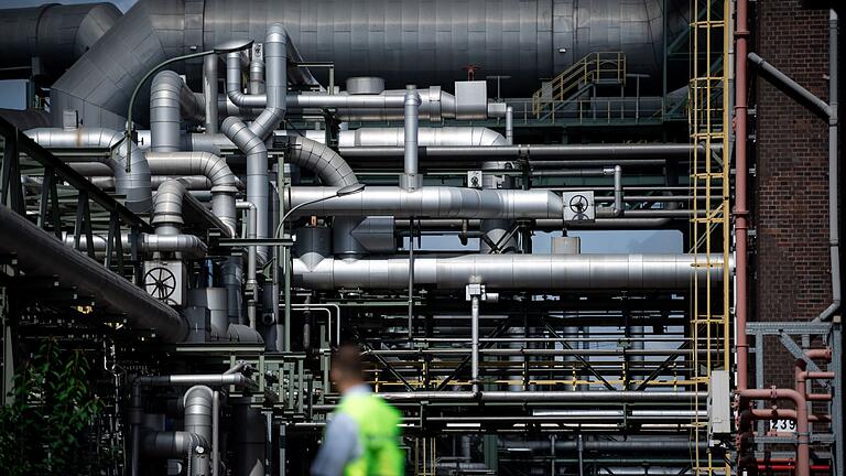 Evonik-Chemiepark in Marl       -  Die Chemie-Industrie hat mit gestiegenen Energiepreisen zu kämpfen. (Archivfoto)