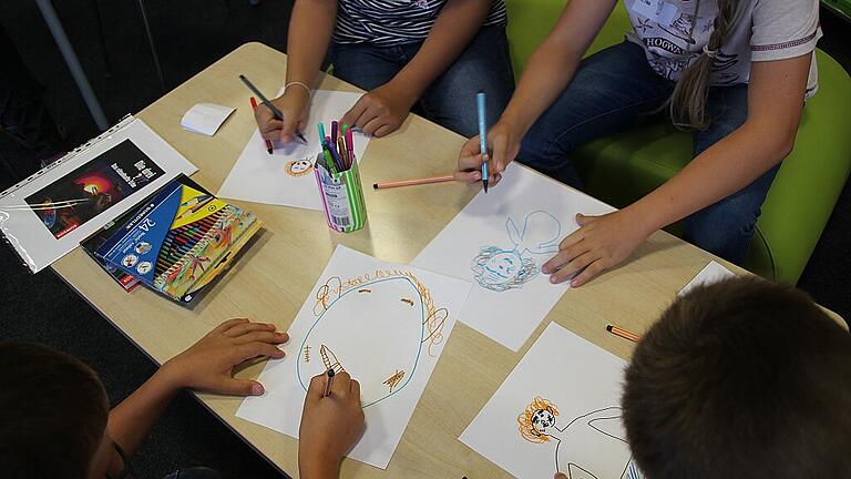 Detektivgeschichten stehen bei den jungen Lesern hoch im Kurs. Kinder zeichneten Phantombilder.