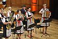 Die 'Kaufmannsware' ist eine musikalische Familienbande, die kein Blatt vor den Mund nimmt. Edith Hüttner (Tuba), Angelika Enders (Trompete), Theresa Seiffert (Klarinette) und Ilona Zirkelbach (Akkordeon) bieten Mundartgesang mit frechen Texten und Musik aus eigener Feder sowie fränkische Volksmusik (von links).       -  Die 'Kaufmannsware' ist eine musikalische Familienbande, die kein Blatt vor den Mund nimmt. Edith Hüttner (Tuba), Angelika Enders (Trompete), Theresa Seiffert (Klarinette) und Ilona Zirkelbach (Akkordeon) bieten Mundartgesang mit frechen Texten und Musik aus eigener Feder sowie fränkische Volksmusik (von links).