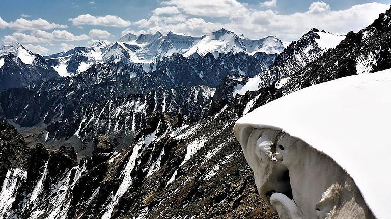 Beeindruckend: Die Bergwelt in Kirgisistan. Beeindruckend: Die Bergwelt in Kirgisistan.