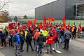 Warnstreik der IG Metall bei Warema in Marktheidenfeld: Rund 500 Beschäftigte der Unternehmen Warema, Procter &amp; Gamble, De&#39;Longhi Braun und Hilite legten die Arbeit nieder.