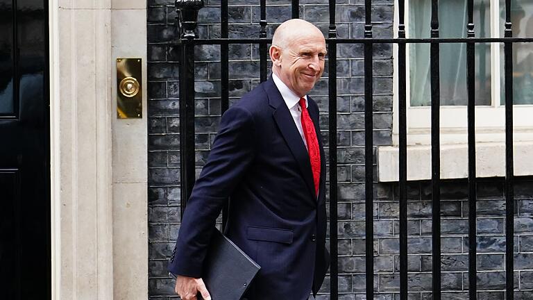 Kabinettssitzung in Großbritannien - London kündigt neue Flugabwehrraketen für die Ukraine an. Kabinettssitzung in Großbritannien - London kündigt neue Flugabwehrraketen für die Ukraine an.