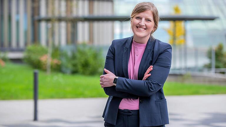 Hannah Gilles übernahm am 1. Juni den Posten der Geschäftsführenden Direktorin am Rhön-Klinikum Campus Bad Neustadt. Hannah Gilles übernahm am 1. Juni den Posten der Geschäftsführenden Direktorin am Rhön-Klinikum Campus Bad Neustadt.