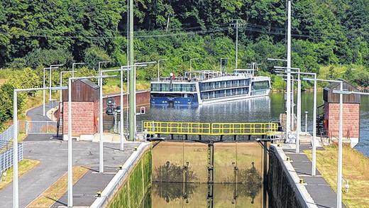 Heute: der Main bei der Harrbacher Schleuse.
