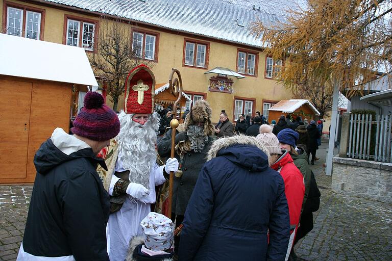Der Auber Weihnachtsmarkt am 3. Adventswochenende findet auch dieses Jahr wieder als Spitalweihnacht statt. Der Auber Weihnachtsmarkt am 3. Adventswochenende findet auch dieses Jahr wieder als Spitalweihnacht statt.