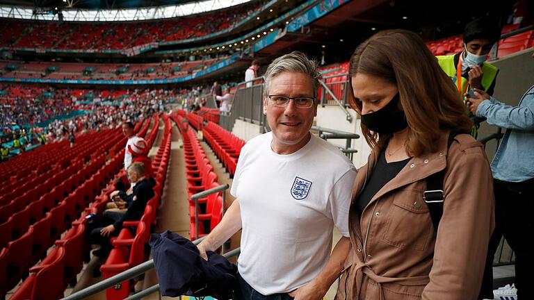 Regierungswechsel in Großbritannien - Starmer ist leidenschaftlicher Fußballfan. (Archivbild) Regierungswechsel in Großbritannien - Starmer ist leidenschaftlicher Fußballfan. (Archivbild)