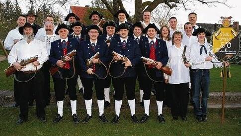 Die junge Böllerschützengruppe Neubrunn lädt im Namen des Schützenvereins Neubrunn zum 22. Bayerischen Böllerschützentreffen vom 6. bis 8. Juni in ihre Heimatgemeinde ein. Die junge Böllerschützengruppe Neubrunn lädt im Namen des Schützenvereins Neubrunn zum 22. Bayerischen Böllerschützentreffen vom 6. bis 8. Juni in ihre Heimatgemeinde ein.