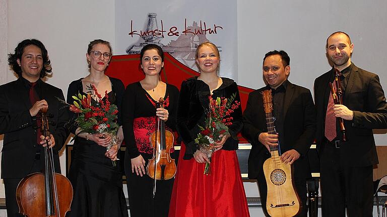 Das Ensemble Los Temperamentos verzauberte das Publikum im Kloster Wechterswinkel mit weihnachtlicher Barockmusik aus Lateinamerika und Südeuropa.