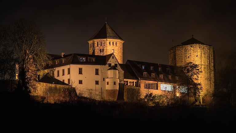 Burgleiter Pitt Kallmeyer will den Teufel nicht an die Wand malen. Aber wenn's schlimm kommt, dann könnten auf Burg Rieneck wegen der Corona-Krise die Lichter ausgehen.