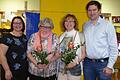 Kindergartenleiterin Daniela Koch (von links) mit den beiden   Jubilarinnen Anna-Rita (Änni) Erhard und Maria Hacker,  sowie Benedikt Keßler, Vorsitzender des Trägervereins. Elisabeth Mehn       -  Kindergartenleiterin Daniela Koch (von links) mit den beiden   Jubilarinnen Anna-Rita (Änni) Erhard und Maria Hacker,  sowie Benedikt Keßler, Vorsitzender des Trägervereins. Elisabeth Mehn