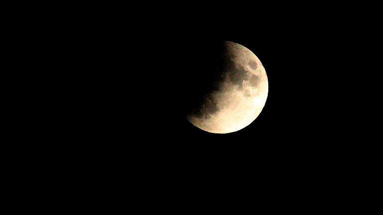 Die partielle Mondfinsternis konnte auch am Mellrichstädter Himmel beobachtet werden.