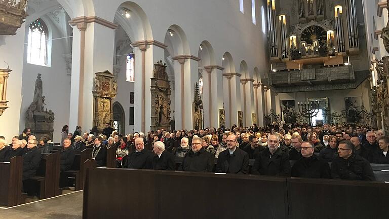 Franz Jung wird neuer Bischof von Würzburg       -  Bei einem Gottesdienst im Würzburger Kiliansdom wurde der neue Bischof bekanntgegeben.