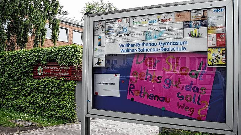Protest am Rathenau.