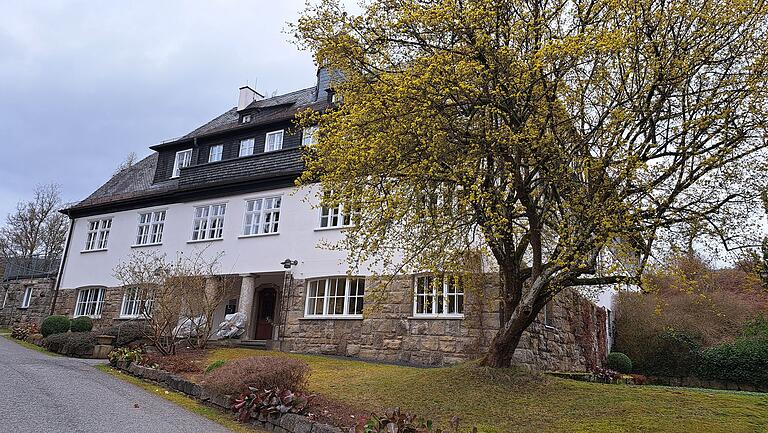 75 Jahre Hauswirtschaftsschule in Bischofsheim in der Rhön: Das wird gefeiert! Am Sonntag ist Tag der offenen Tür. 75 Jahre Hauswirtschaftsschule in Bischofsheim in der Rhön: Das wird gefeiert! Am Sonntag ist Tag der offenen Tür.