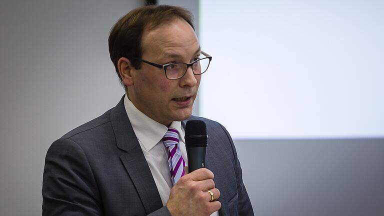 Karsten Klein aus Aschaffenburg ist auch 2021 wieder Spitzenkandidat der FDP Unterfranken bei der Bundestagswahl. Karsten Klein aus Aschaffenburg ist auch 2021 wieder Spitzenkandidat der FDP Unterfranken bei der Bundestagswahl.