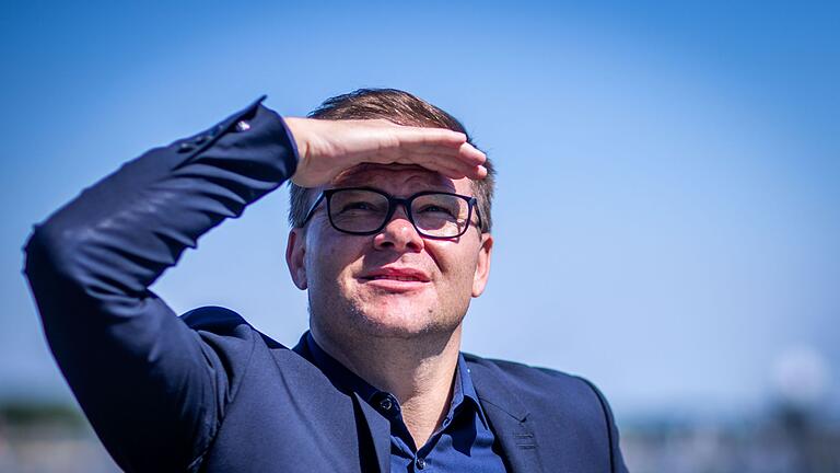 Ostbeauftragter Carsten Schneider       -  Carsten Schneider stellt sich hinter Olaf Scholz. (Achivbild)
