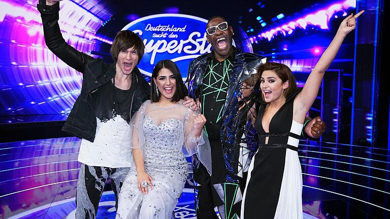 Deutschland sucht den Superstar       -  Die DSDS-Finalisten 2017 (von links): Alexander Jahnke, Duygu Goenel (verletzte sich im Halbfinale am Fuß), Alphonso Williams und Maria Voskania aus Wasserlosen (Lkr. Schweinfurt). Alle Infos zu 'Deutschland sucht den Superstar' im Special bei RTL.de: http://www.rtl.de/cms/sendungen/superstar.html