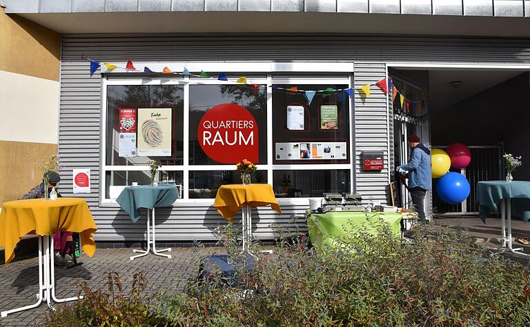 In der Zellerau wurde in der Frankfurter Straße 62 a an der Straßenbahnhaltestelle ein neuer Quartiersraum eröffnet.