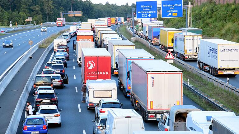 Die Region ist nach mehreren Unfällen und dem anstehenden Pfingstreiseverkehr staugeplagt. Unser Archivfoto entstand auf der A3 bei Kist (Lkr. Würzburg).